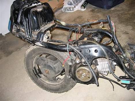 Yamaha JOG FS *SOLGT* billede 8