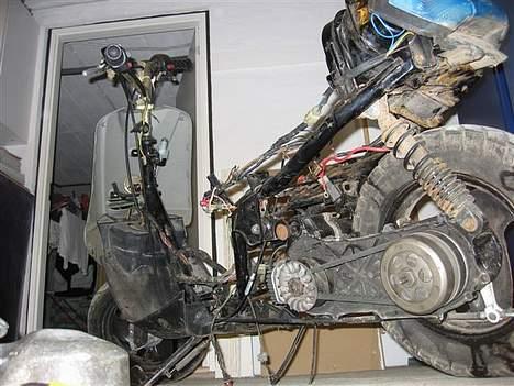 Yamaha JOG FS *SOLGT* billede 14