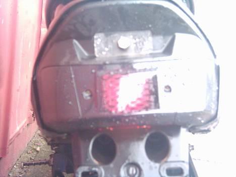 Yamaha jog SOLGT. - tonet glas nice.. billede 15