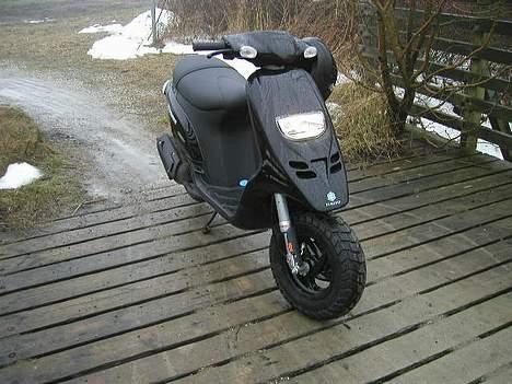 Piaggio Typhoon ..:Stjålet:.. - Fra siden! Den er beskidt :( billede 3