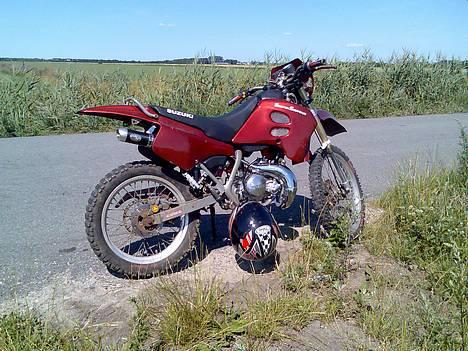 Suzuki Rmx billede 1