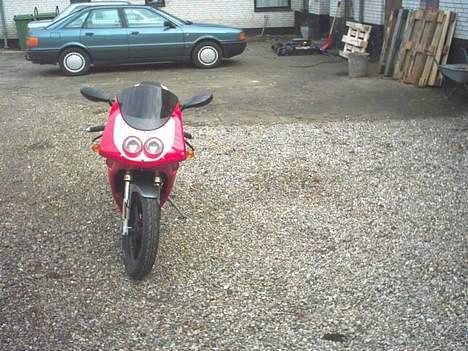 Cagiva Mito *SOLGT* billede 3