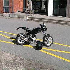 Suzuki <<< Street ((SOLGT))>>>