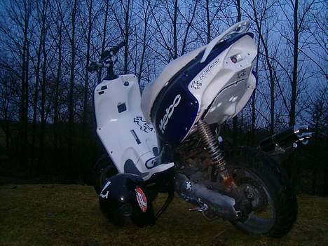 Aprilia Rally / Sr 50/ SOLGT !  - Skal have malet et Baglys helt Hvidt og skrive med sort skrift " Möjn " billede 7