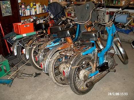 Monark  Compact Model 1252 - Inde og varme sig igen hos familien.. billede 7