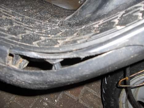 PGO HOT 50 - SOLGT - det er sågået lidt itu billede 8