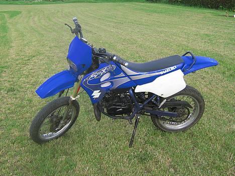 Suzuki SMX *SOLGT* billede 2
