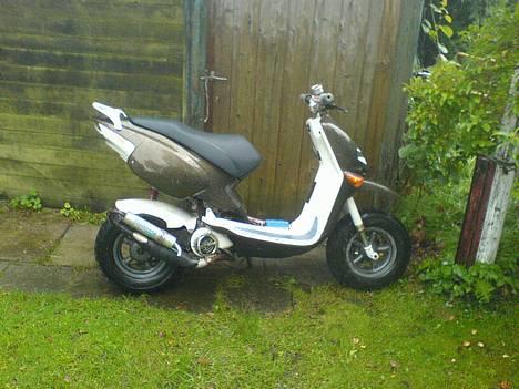 Aprilia rally  SOLGT billede 1