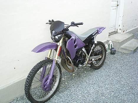 Suzuki RMX // SOLGT ! billede 3