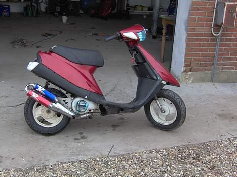 Yamaha jog  (solgt) billede 2