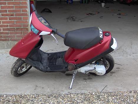 Yamaha jog  (solgt) billede 3