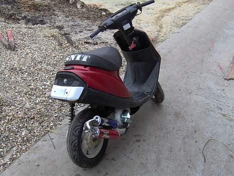 Yamaha jog  (solgt) billede 5