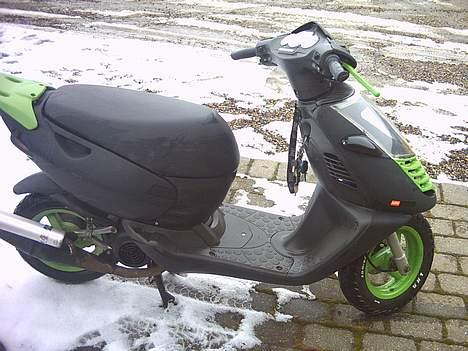 Aprilia *Sonic* SOLGT  - hvor er den blevet flot :)  billede 1