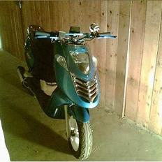 Aprilia sonic(DØD.'( 