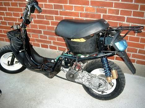 Yamaha Jog # SOLGT FOR 9500 ,- - Står bare og kigger :P billede 1