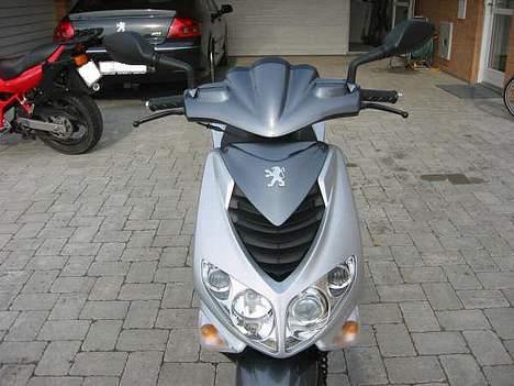 Peugeot Speedfight 2 TOTAL SKADET billede 9