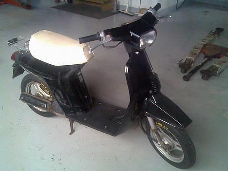 Honda Melody (SOLGT) - Min nymalet og nyrenoveret melody (DEN ER LIDT STØVET) billede 1