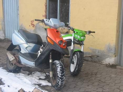 Yamaha Bws/Spy (Solgt) - Lige et billede hvor streeten står ved siden af:P billede 9