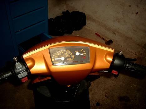 Yamaha Jog FS Gold (Solgt) - Jog as speedo passer bedre til de her skjolde :P billede 7