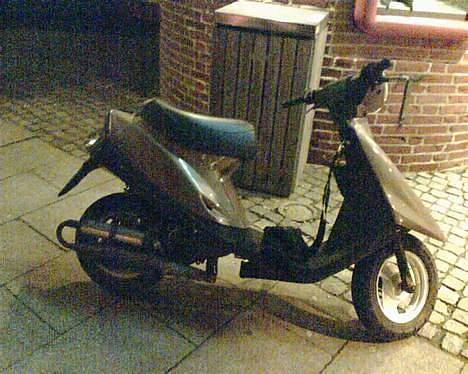 Yamaha Jog AS  | S O L G T | - Her med mit gamle Polini Evo 2 udstødning som er solgt nu ! billede 3