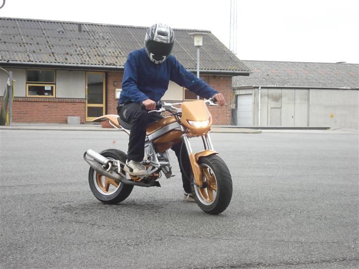 Suzuki Street Magic SOLGT :'( !! - Suzuki Street Magic :] og ham selv.                  (SOLGT) billede 1