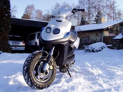 Yamaha Bws NG  - SOLGT -  - Fra i vinters! lige inden den blev sat i vinterhi billede 15