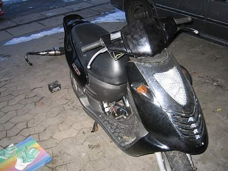 Aprilia sonic (Stjålet) billede 3
