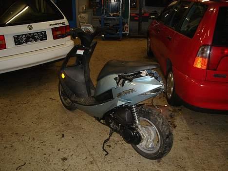 Suzuki Estilete Solgt billede 6