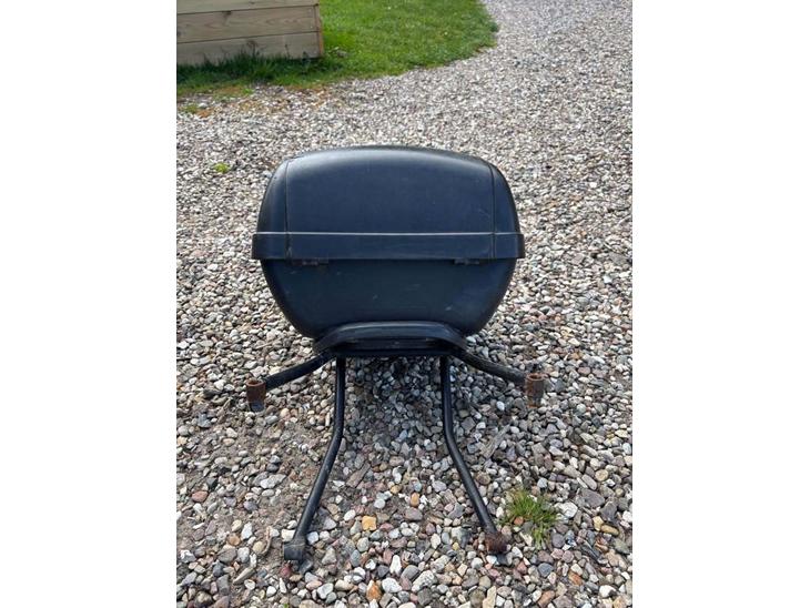 {{currentPhoto.altText}} billede {{currentPhoto.number}}