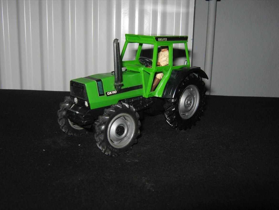 diverse modeltraktorer - britains deutz dx110 (1980-1983) billede 20
