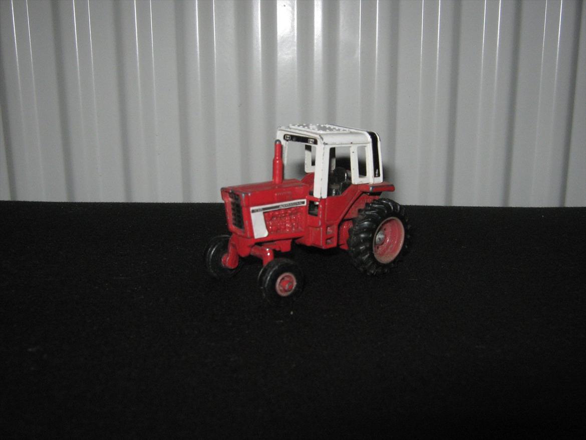 diverse modeltraktorer - ERTL ih 1086 1:87 billede 27