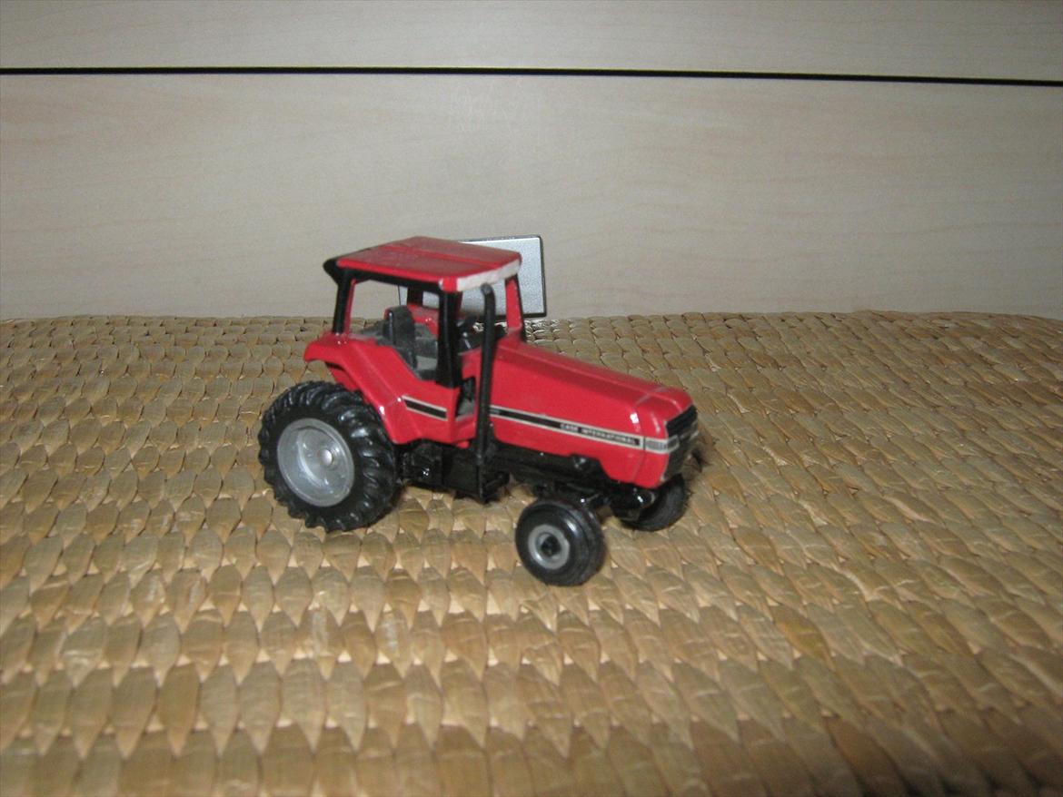 diverse modeltraktorer - ERTL ih 7110 1:87 billede 29