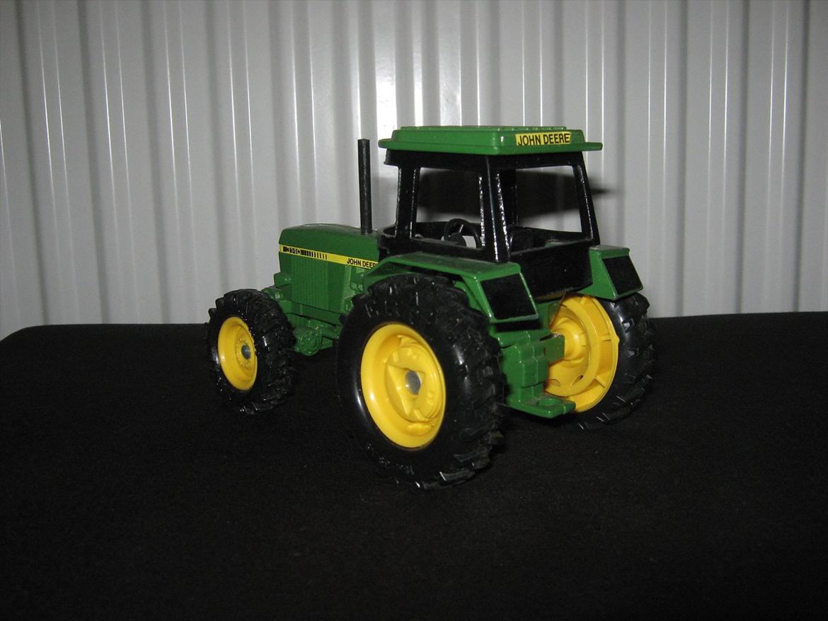diverse modeltraktorer - ERTL john deere 3140 1:32 billede 33