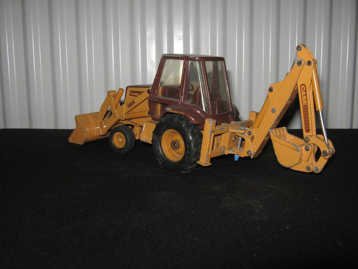 diverse modeltraktorer - ERTL case 580K 1:32 billede 38
