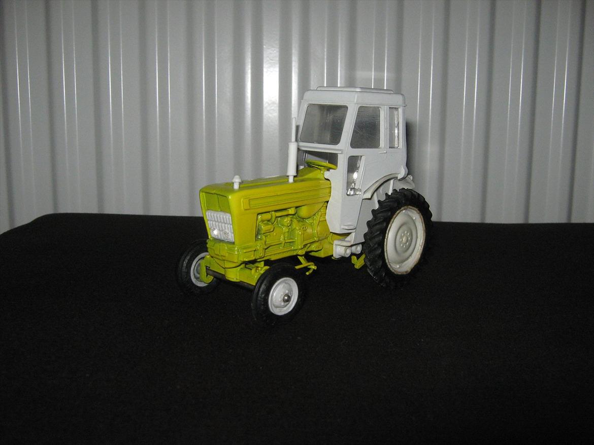 ombygget modeltraktorer - 2.britains ford force 5000 industri billede 5