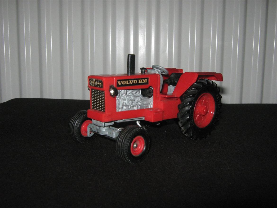 ombygget modeltraktorer - 6. britains volvo bm 2650 billede 17