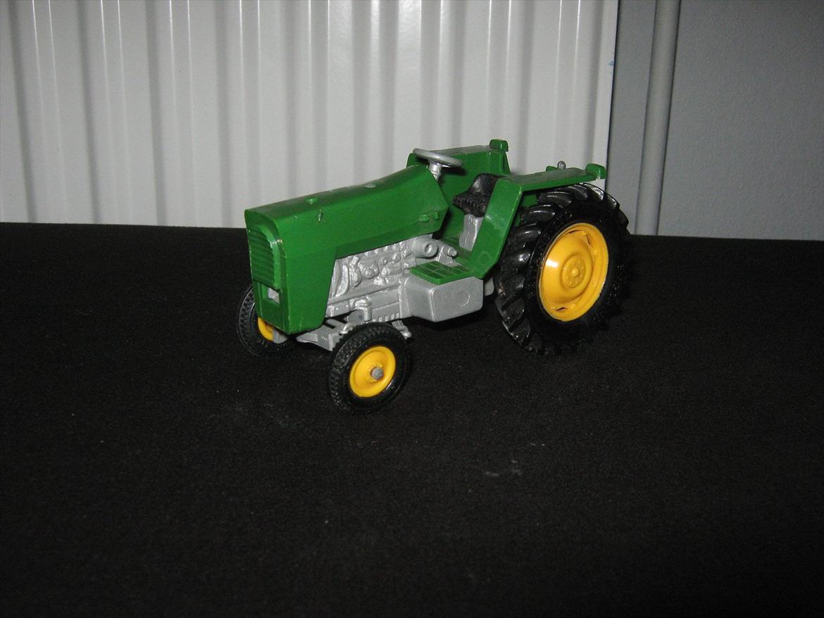 massey ferguson modeltraktorer og redskaber - 6. britains 595 lov cost grøn (1986-1988) billede 14