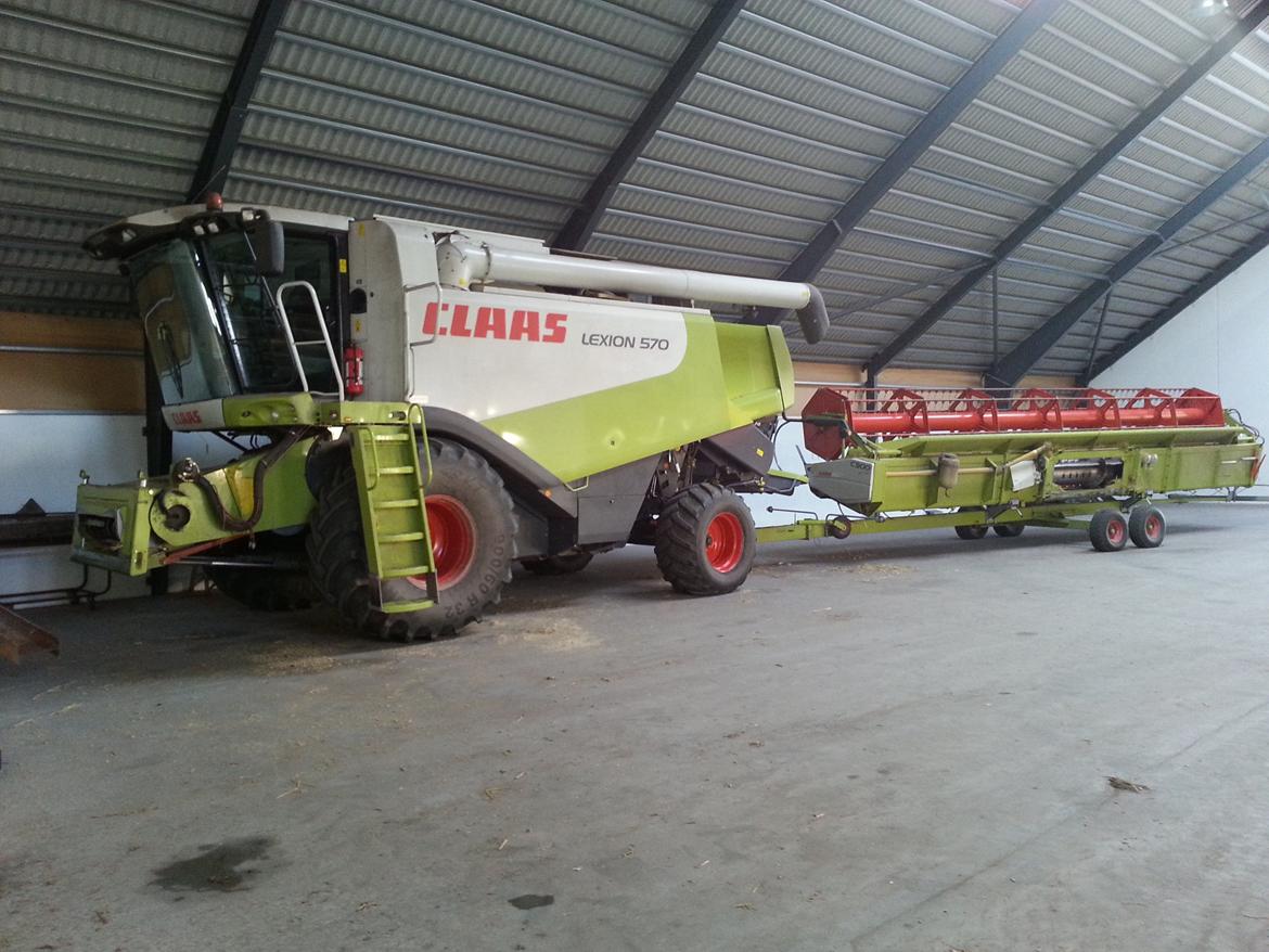 Arbejde/Praktik  - Claas Lexion 570 
30 fod billede 2