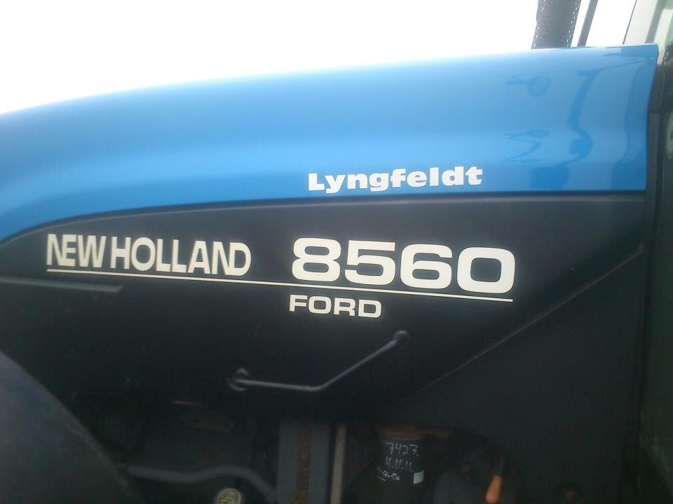 New Holland 8560- Låne Traktor.  - Man skal bare se bort fra der står FORD!  billede 3