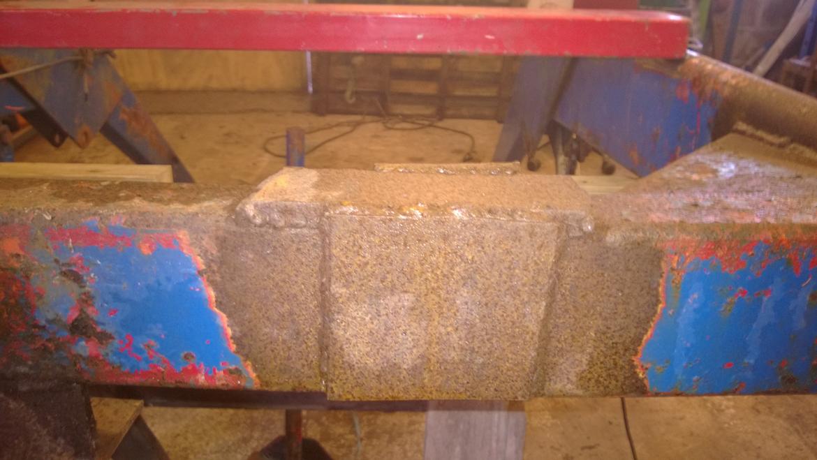 gyro frontlæsser - her har de været i gang med at gøre rammen breder så der er 96 cm i top og 102 cm i bund. billede 22