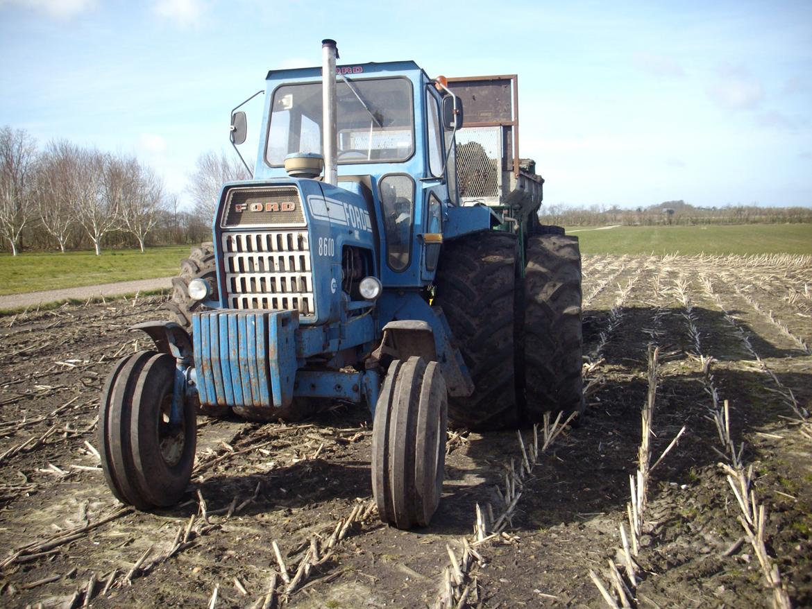Ford 8600 billede 2