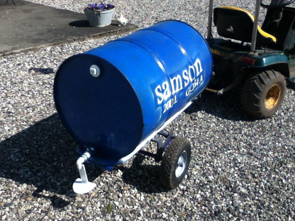 Havetraktor - Søren har lavet en ny vandvogn ud af den gamle vandvogn og en gammel trailer vi havde til vores crosser? Det er en Samson GU64 A på 200 L? Normalt, er det på 4000 L? billede 13