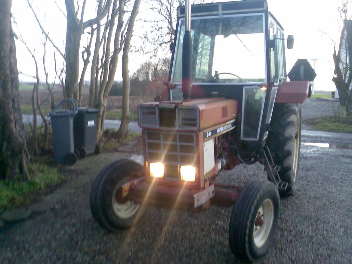 IH 644 billede 1