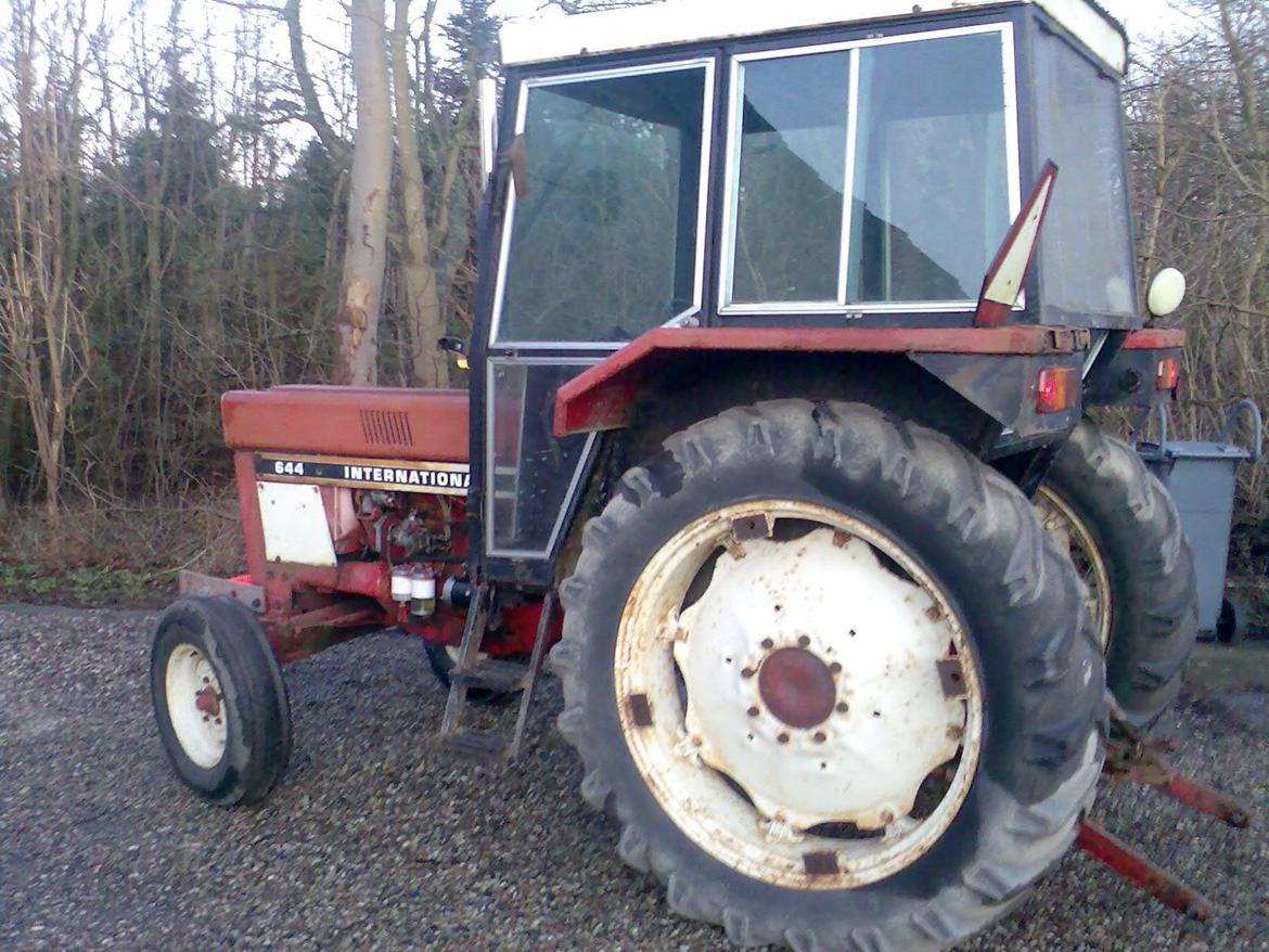 IH 644 billede 2