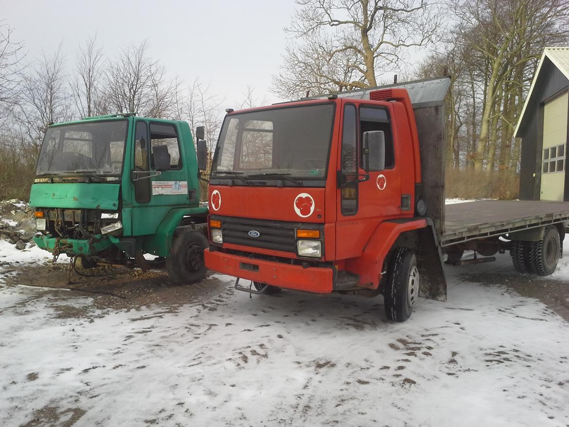 Fra Cargo til halmvogn - Det startede med et par Cargoer jeg skulle bruge motorerne fra til reservedele til trækkeren. Den rødes bagende var næsten for god at skrotte, og jeg manglede en vogn til at køre wrap med billede 1