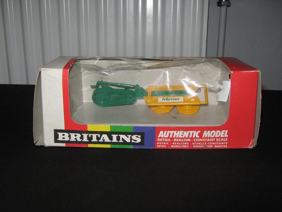 modeltraktor redskaber - britains disc mower (1989-?) billede 21
