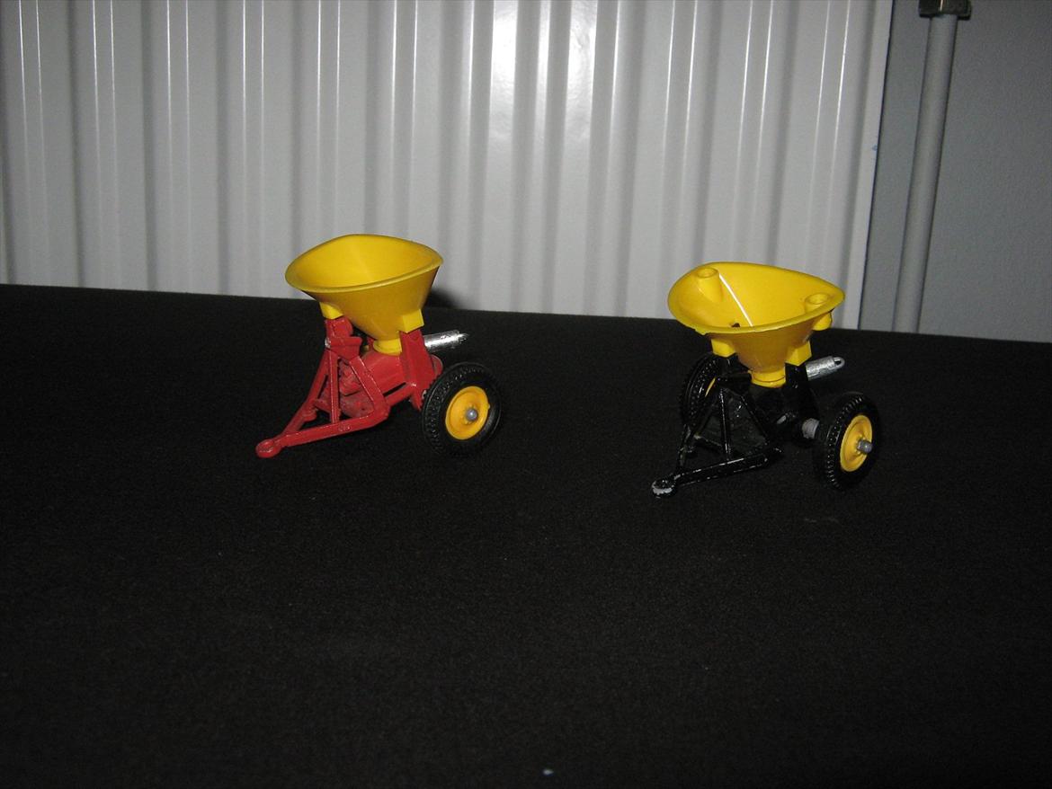 modeltraktor redskaber - britains vicon vari - spreader billede 53