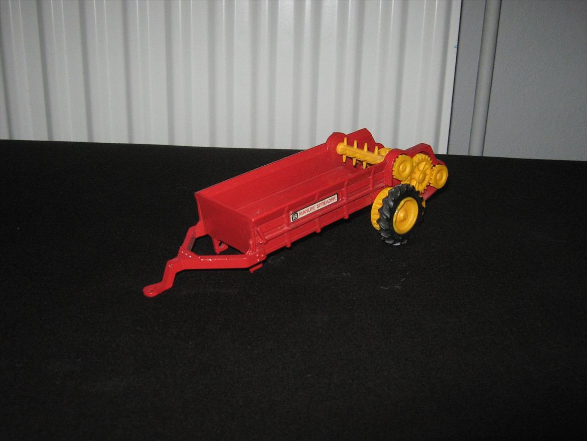 modeltraktor redskaber - britains maure spreader billede 54