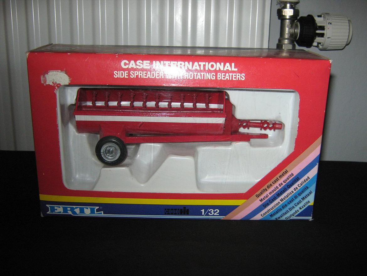 modeltraktor redskaber - ERTL side spreder 1:32 billede 92