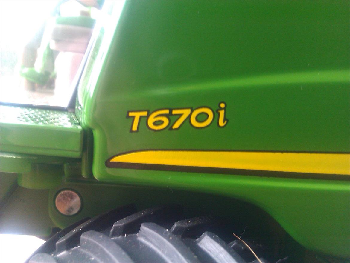  model traktor 1:32 billede 16